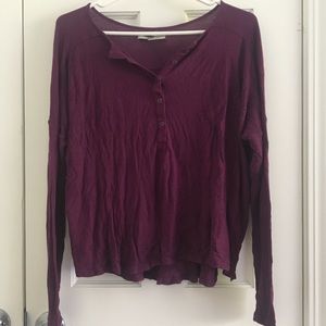 PURPLE HENLEY TEE